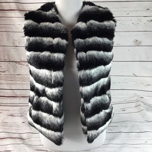 NWT Saks 5/48 Faux Fur Vest. Size XS.
